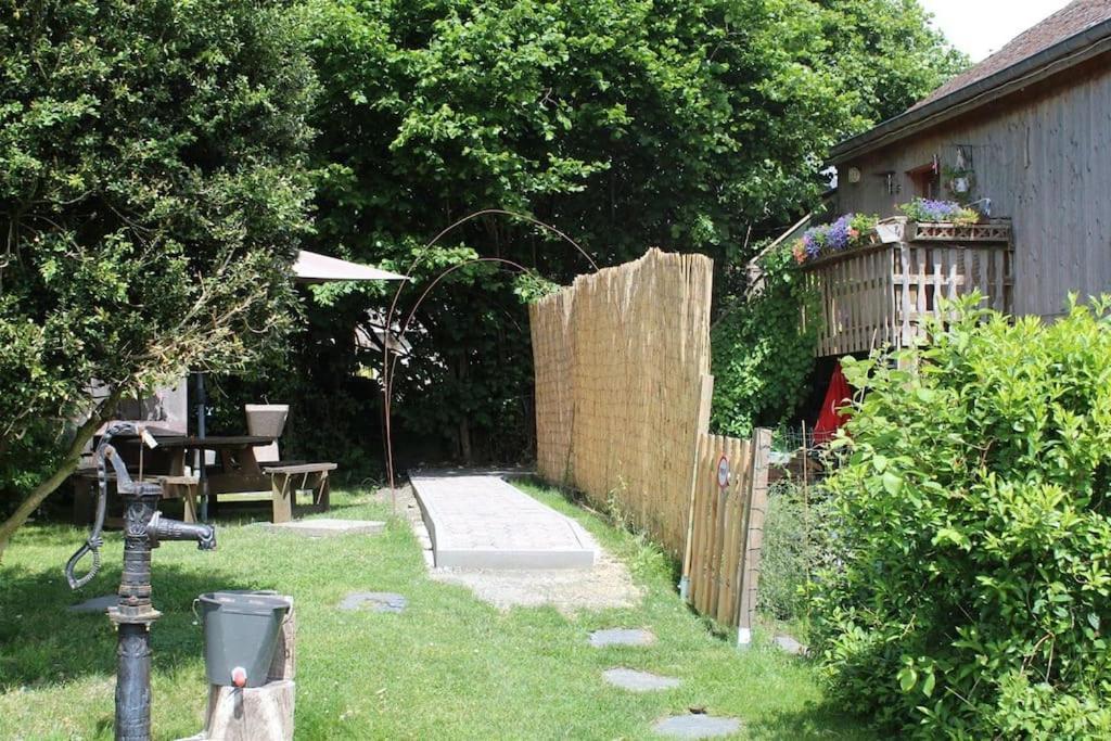 Gite Les 7 Frenes Vaux-sur-Sure Exterior photo
