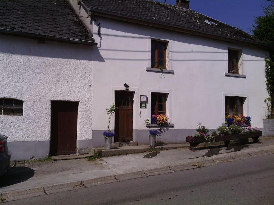 Gite Les 7 Frenes Vaux-sur-Sure Exterior photo